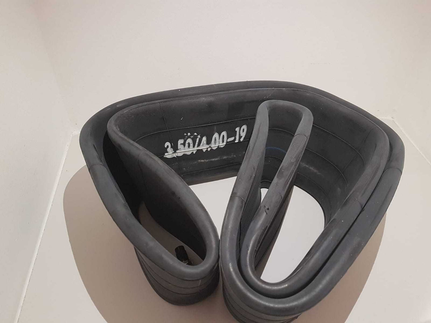 Ultra Heavy Duty Inner Tube 400/450-19 TR4 Straight Valve (4.0mm Thick)