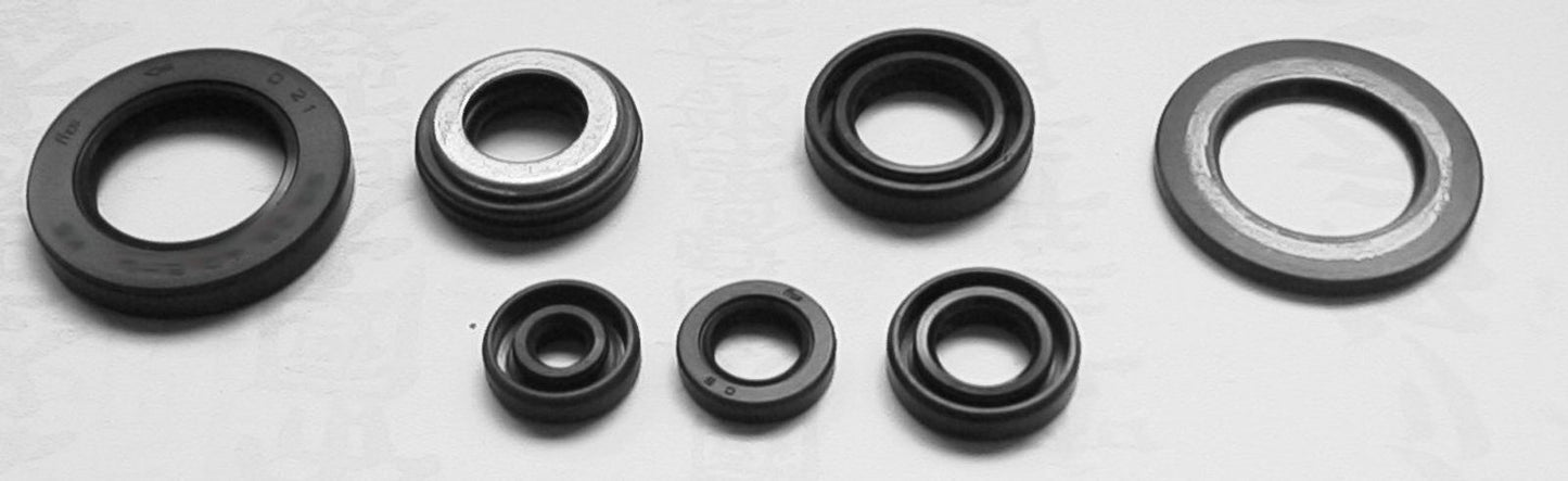 TourMax Engine Oil Seal Kit For Yamaha XT600Z 88 (7 Seals)