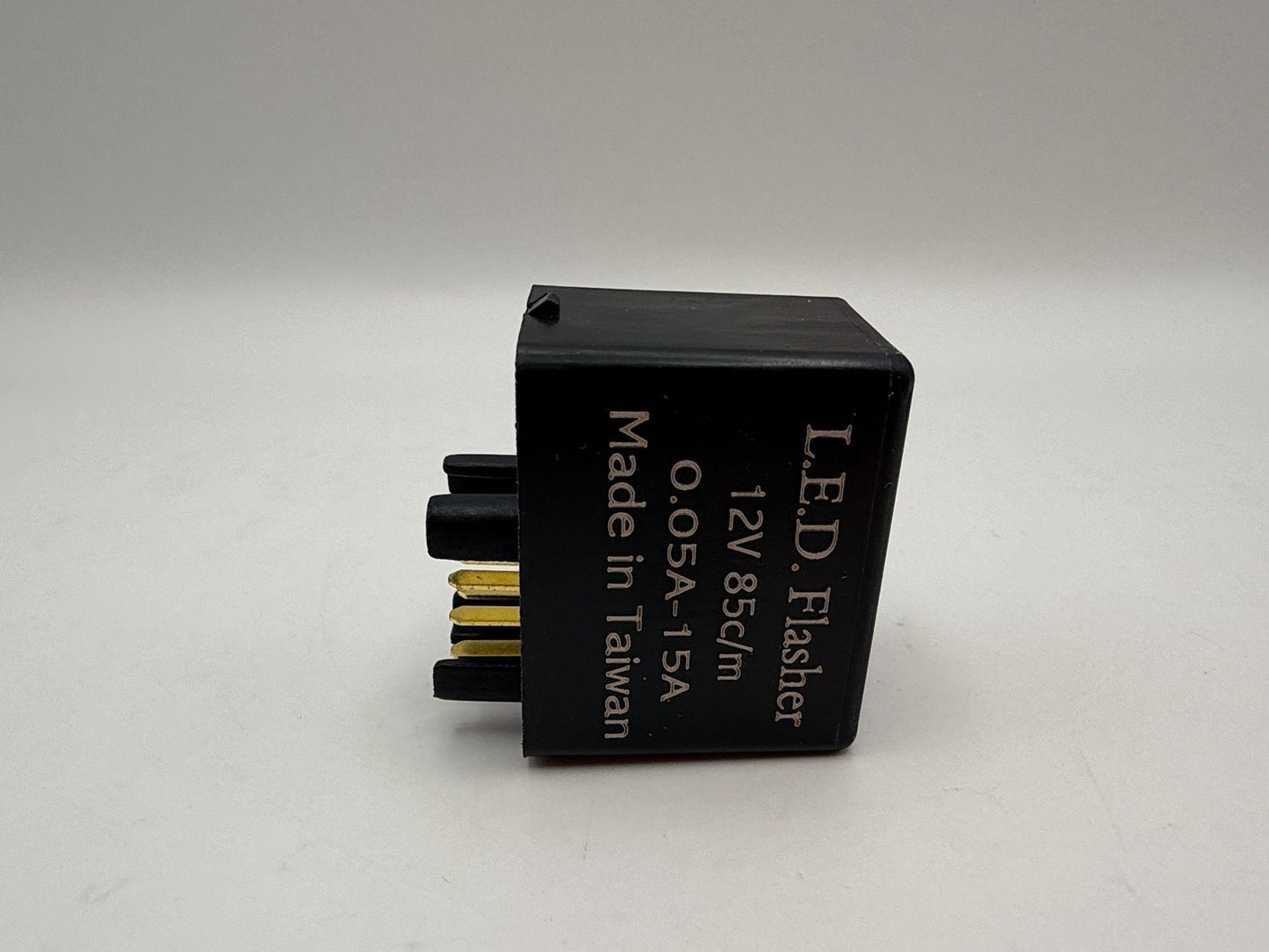 Flasher Relay Suzuki (03F00) (Made in Taiwan) 7 PIN