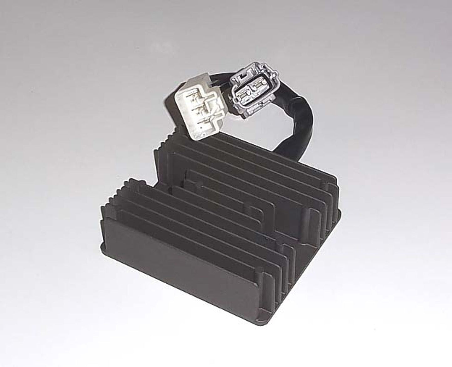 TourMax Regulator/Rectifier Suzuki AN650 Burgman 10-12, VL1500 Intruder 13 OE Ref: 32800-10G30