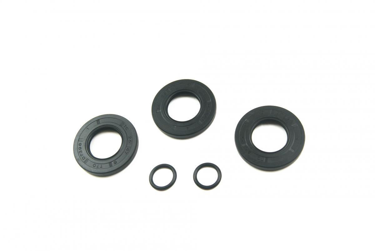 Transmission Seal Kit Polaris 300 2x4 94-95, 300 4x4 94-95, 400L 2x4 94-95, 400L 4x4 1994, Big Boss 400L 6x6 94-97, Magnum 325 2x4 00-02, Magnum 325 4x4 00-02, Magnum 325 4x4 HDS 2002, Magnum 325 4x4 HDS AA 2001, Magnum 325 4x4 HDS FB 2001, Magnu
