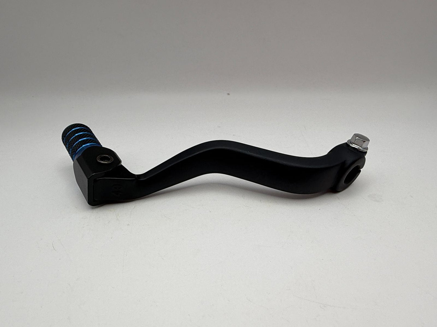 Gear Lever Alloy Black with Blue Tip Yamaha YZ60 1981-1983, YZ80 1981-2001, YZ85 2002-2006, IT125 1980-1981, IT175 1977-1979, TTR225 1999-2004, IT400 1979, IT425 1980, TT500 1979-1981 OE Ref's 2HF-18110-00 & 2HF-18110-01