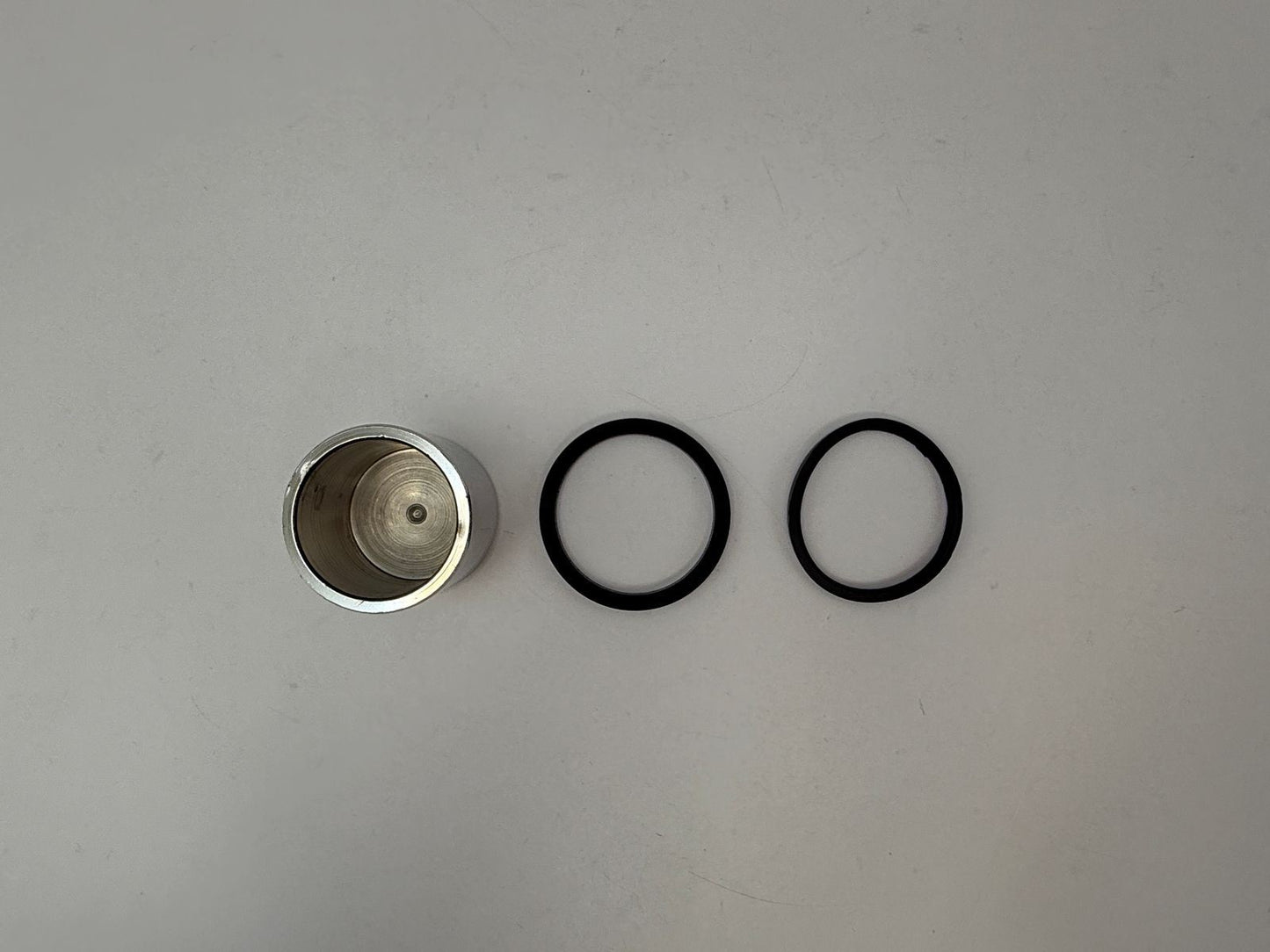 Caliper Piston & Seal Kit 30mm x 32mm