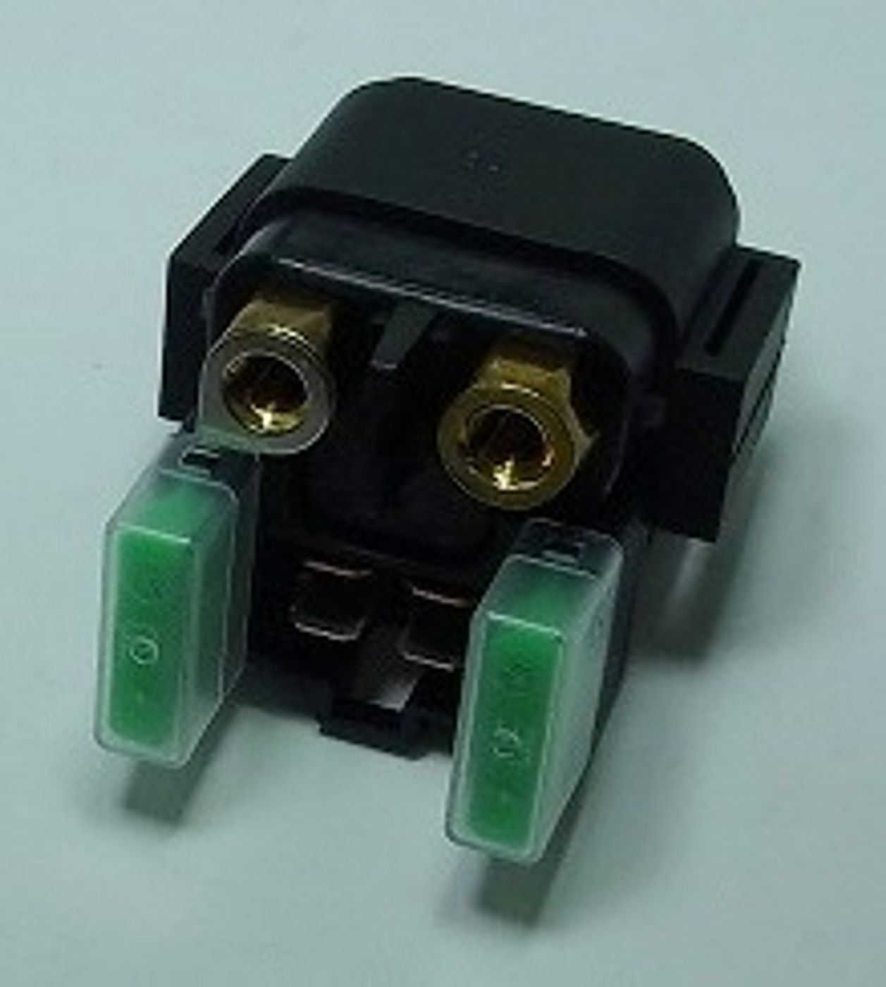 TourMax Starter Relay Yamaha YZF600R 95-02, TDM850 96-01, TRX850 96-97, MT-03 06-09, YP250 Majesty 00-03, XVS1100 Dragstar 99-02, XVS1100 Dragstar Classic 00-03, 05-06, BT1100 Bulldog 02-06 OE Refs: 4DN-81940-00, 4DN-81940-12