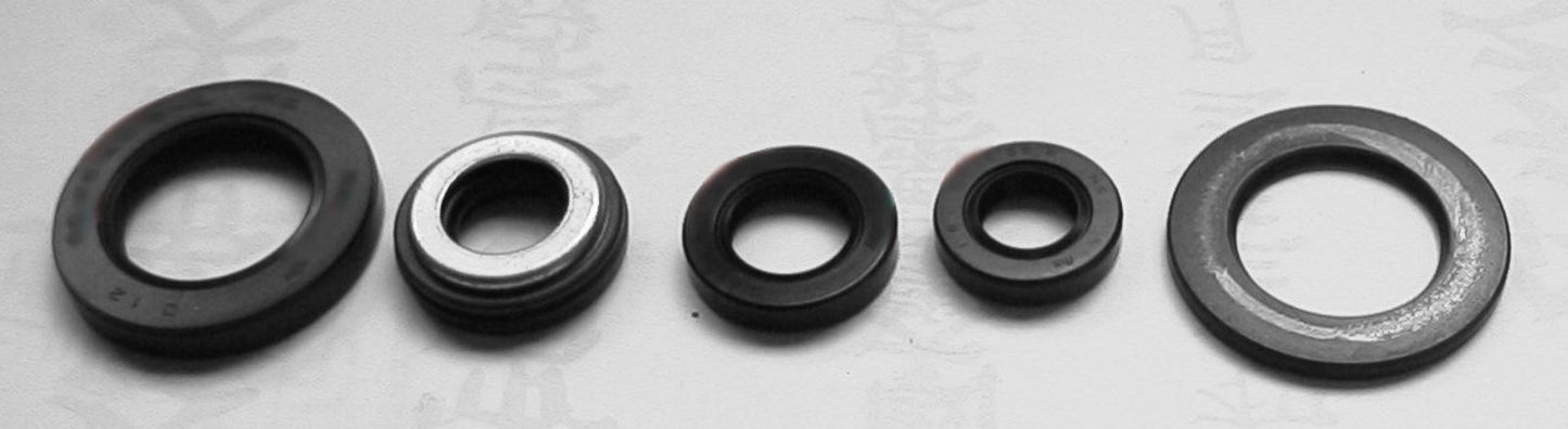 TourMax Engine Oil Seal Kit Yamaha XT600E 96-99, SZR660 95-97 (5 Seals)