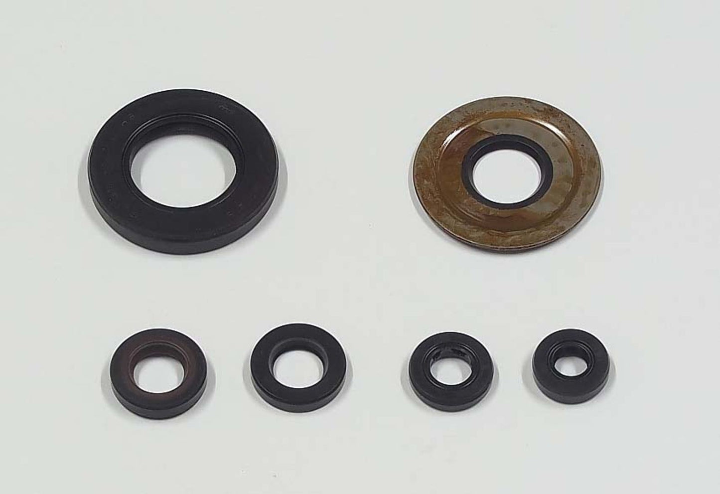TourMax Engine Oil Seal Kit For Yamaha XV1000 82 (6 Seals)