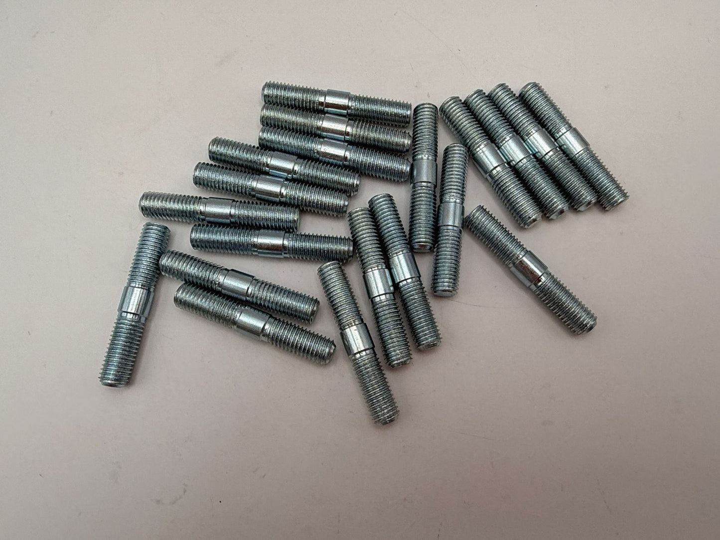 Studs 7mm x 40mm x 1.00mm Pitch