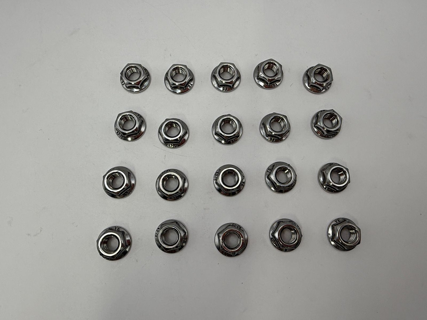 Nuts Flange Stainless Steel (Smooth Base) M8 x 1.25mm Pitch