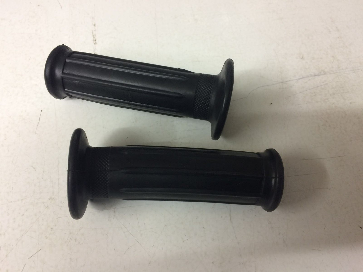 YAMAHA PW PW50 HANDLEBAR HANDLE BAR GRIP GRIPS PAIR