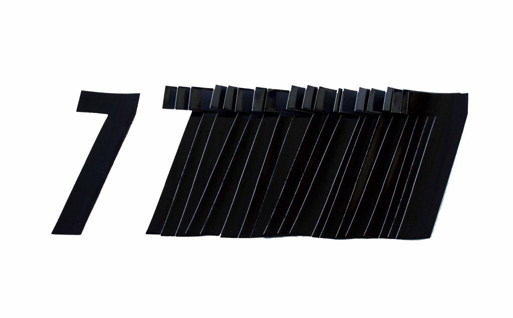 7 BLACK DECAL 4.5"/11cm PK/20