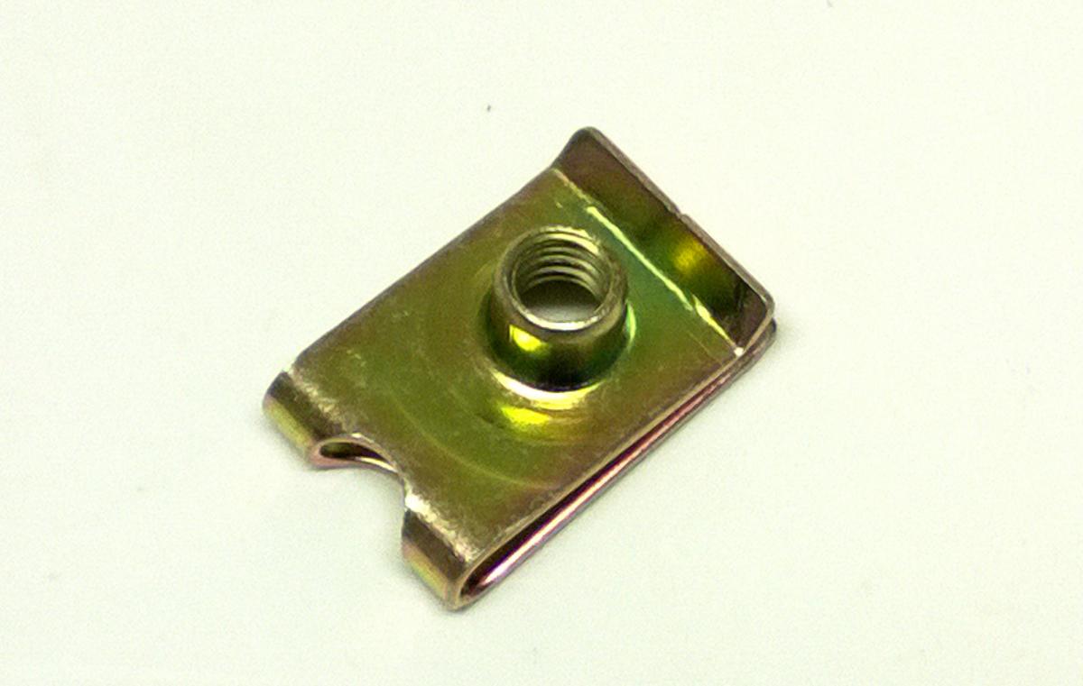 UNIVERSAL MOUNT CLIPS M6