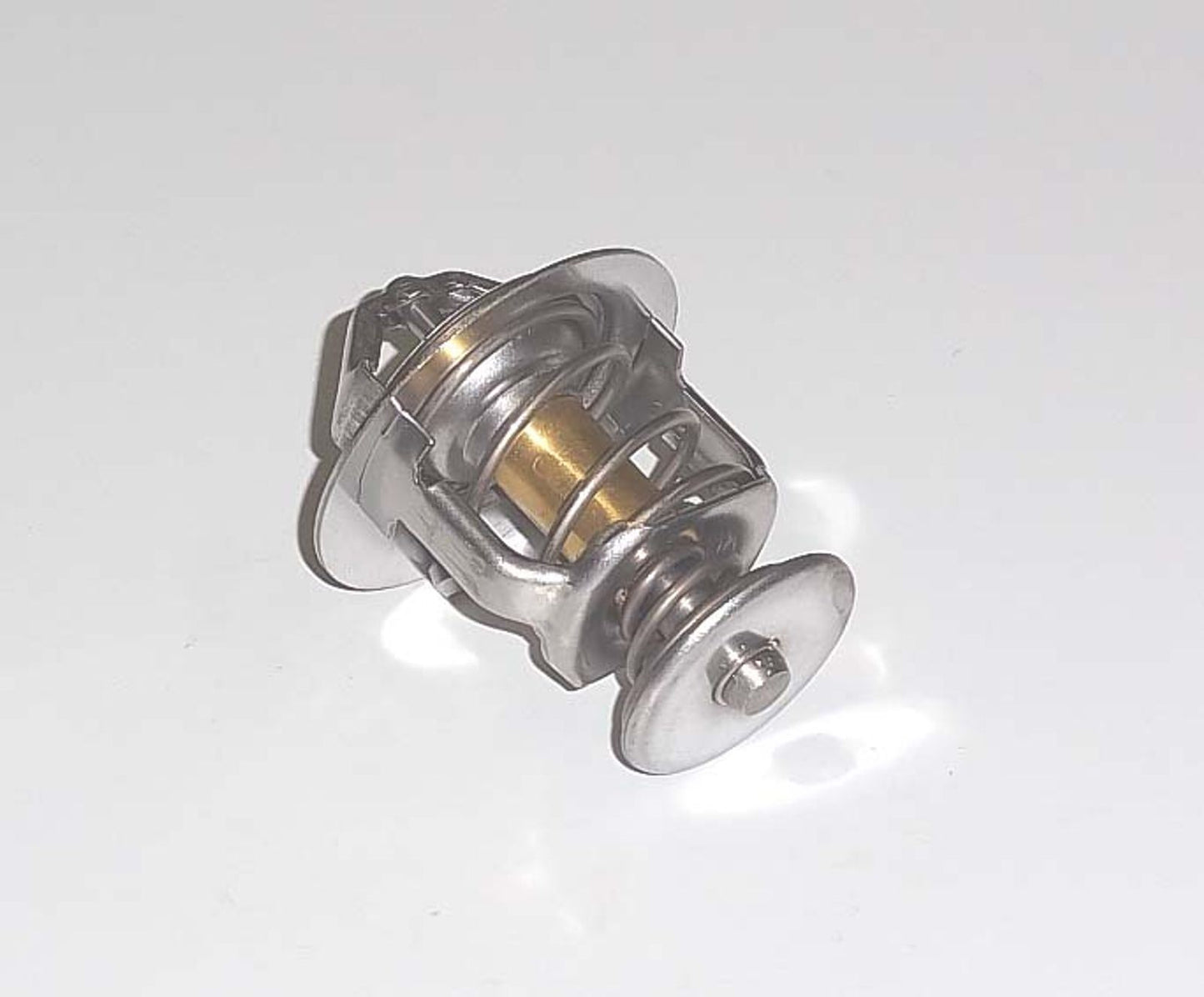 TourMax Thermostat Honda CB500F 13-19, CB500X 13-19, CBR500R 14-19, CBR600RR 03-06, CB650F 14-18, CB650R 19-20, CBR650F 14-18, NC700 13-14, NC750 14-19, CBF1000 06-11, CBR1000RR 04-07, CRF1000 Africa Twin 16-17 OE Refs: 19300-MCJ-003, 19300-MCJ-000