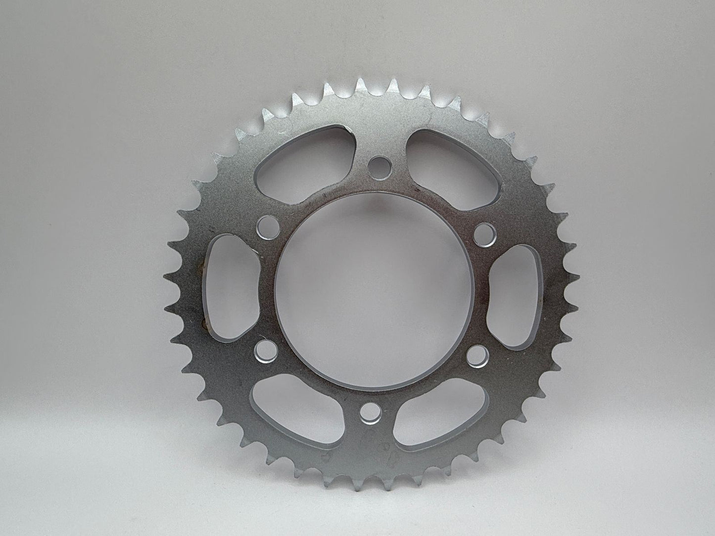 735-40 Rear Sprocket Ducati 907 90-92, 900 Supersport 98-02, 750 Sport 01