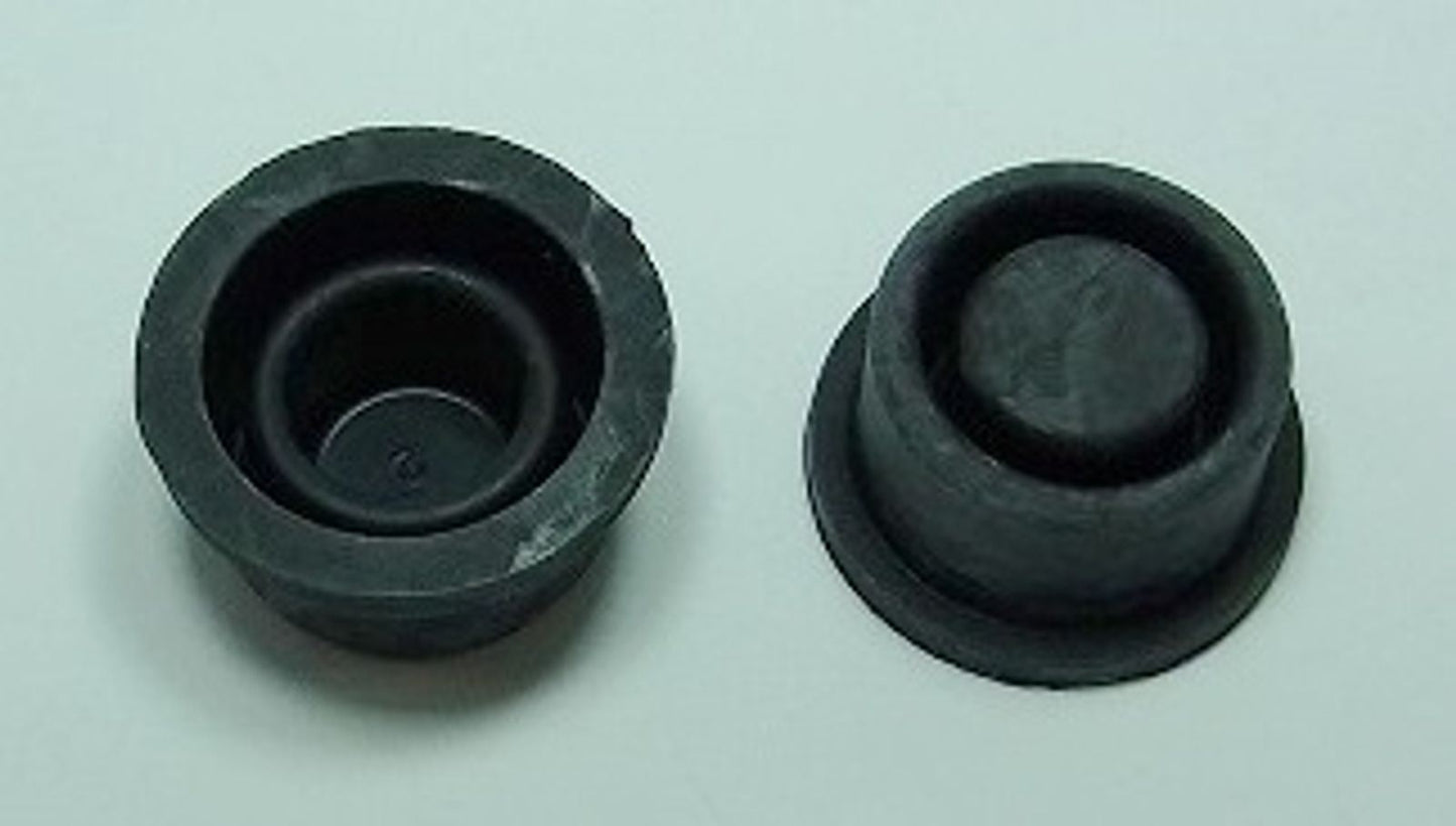 Tourmax Master Cylinder Rubber Diaphragm Front Honda CR80 82-02, CR85 0307, NHX110 Lead 10, CR125 87-01, XL125V Varadero 01-06, CR250 87-01, XR250 90-04, CR500R 90-01, XR65R 00-07 OE Ref: 45520-GM9-711