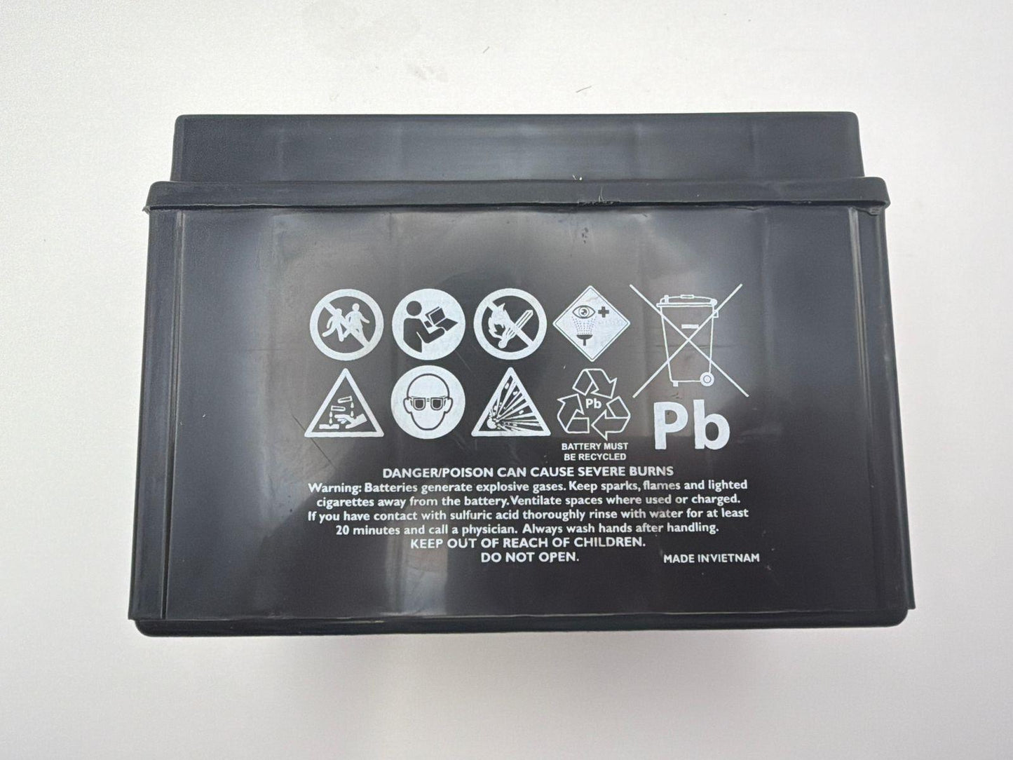 Battery CTX9-BS  - 12v 8AH CCA:120A L:151mm H:106mm W:87mm