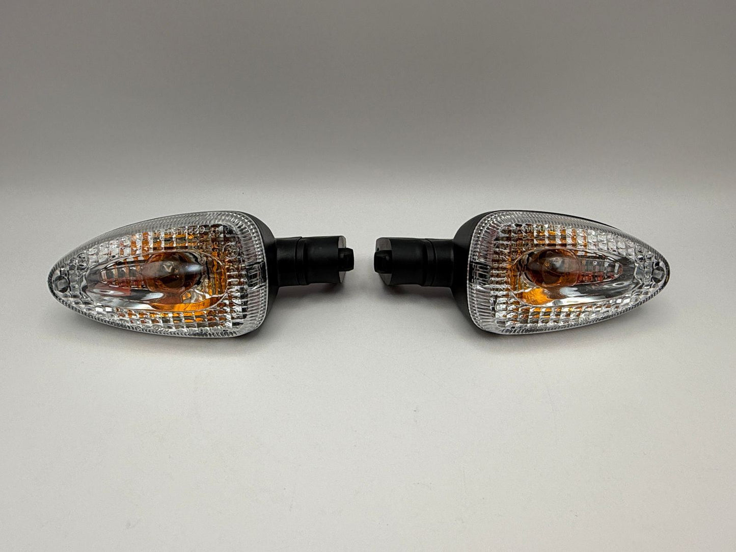 Indicator BMW OE Ref's 6313766771, 6313766772, 63137684950, 63137684528, 63137676316 Left & Right, Front or Rear (Clear Lens) Short Stem 20mm No wire
