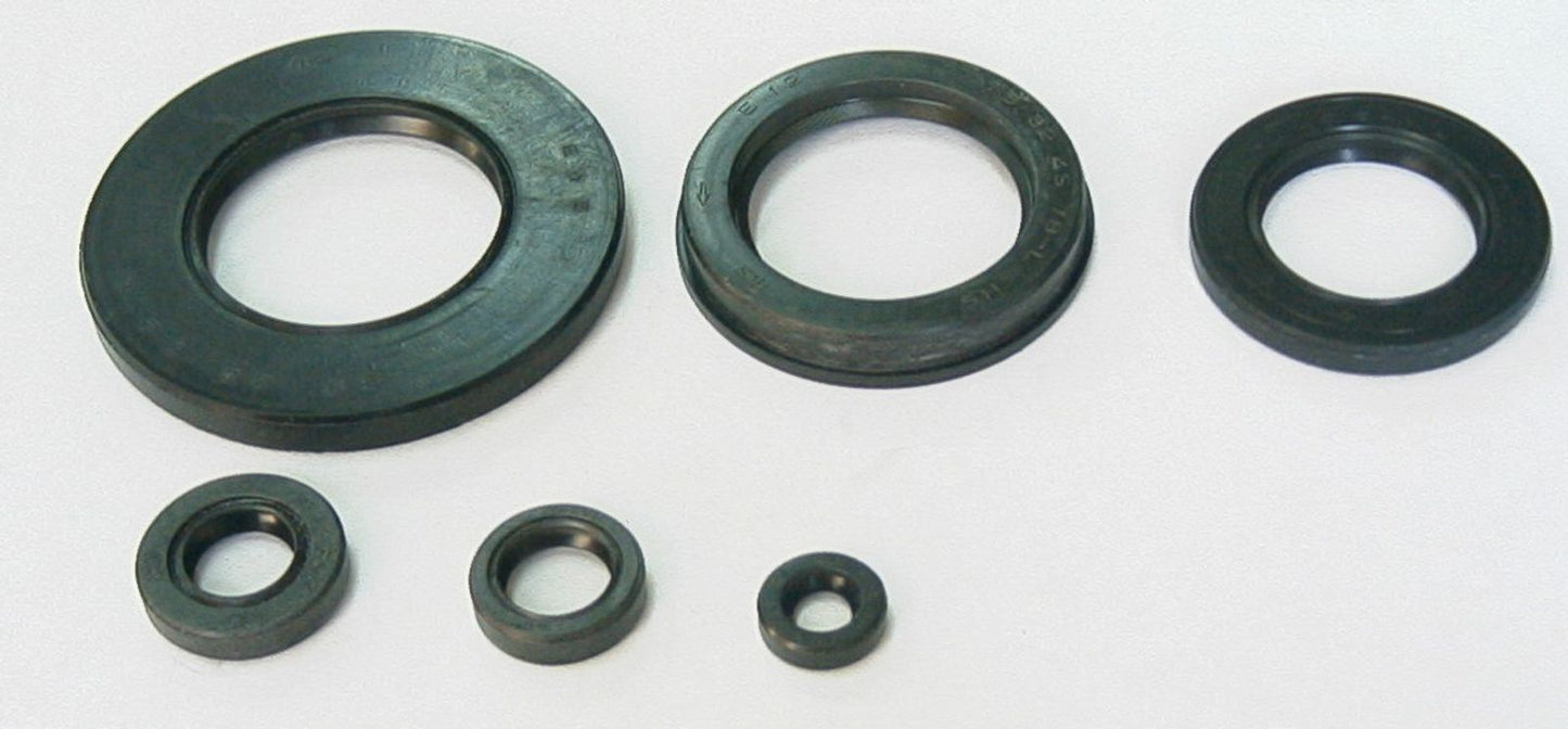 TourMax Engine Oil Seal Kit Yamaha XJ550 81-83 (6 Seals)