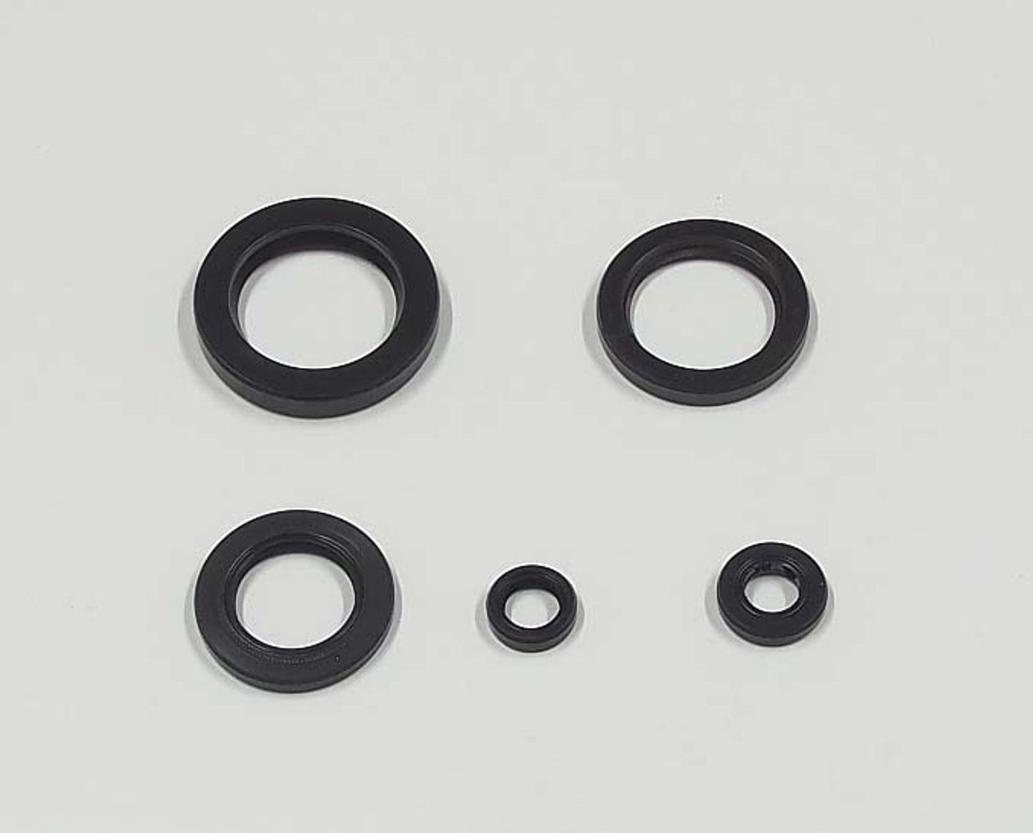 TourMax Engine Oil Seal Kit Yamaha XJ650 83, XJ750 82-83, XJ900 83 (5 Seals)