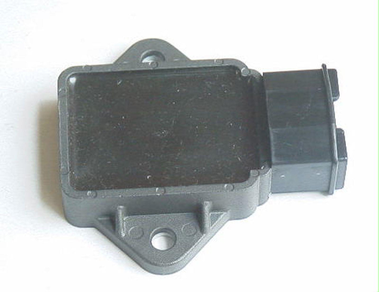 TourMax Regulator/Rectifier Honda CBR900, VTR1000, NC30 5 Pin SH693-12 OE Refs: 31600-KBG-008, 31600-KPJ-670, 31600-KY2-702, 31600-KY2-703, 31600-MV4-000, 31600-MV4-010