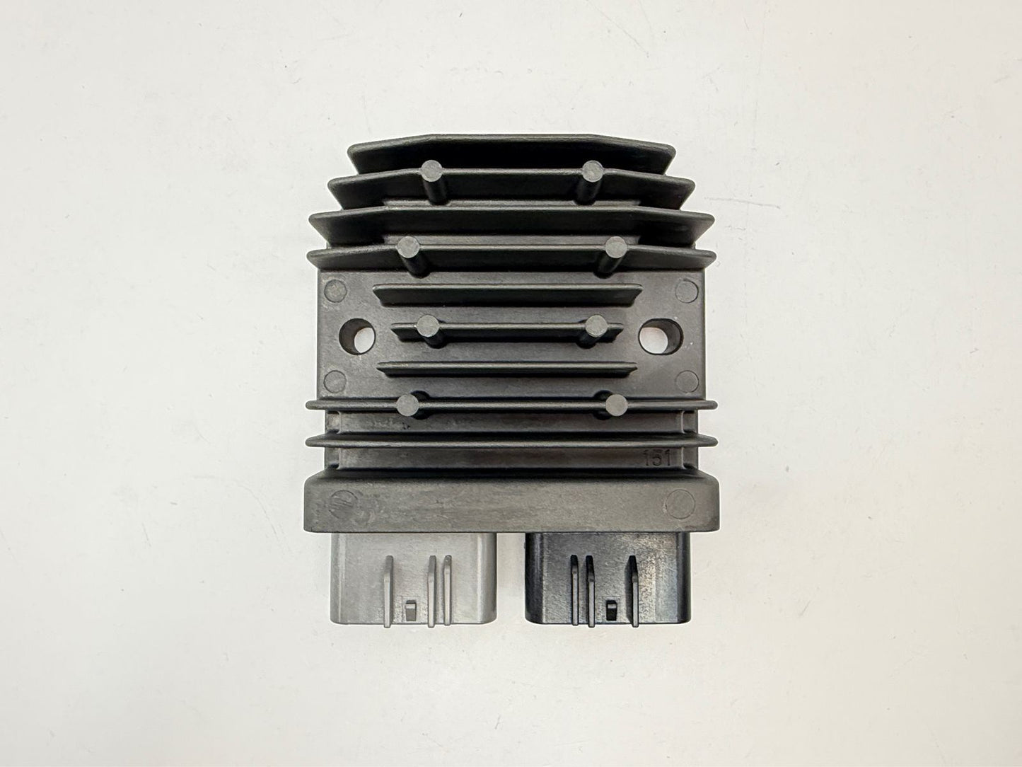 TourMax Regulator/Rectifier Honda CB500F, X 13-14, CBR500R 13-14, CBR600RR 13-17, CBR650F 14-16, CRF1000 Africa Twin 16, CB1100 13-14, RC213V-S 16 OE Refs: 31600-MGZ-J01, 31600-HR0-F01