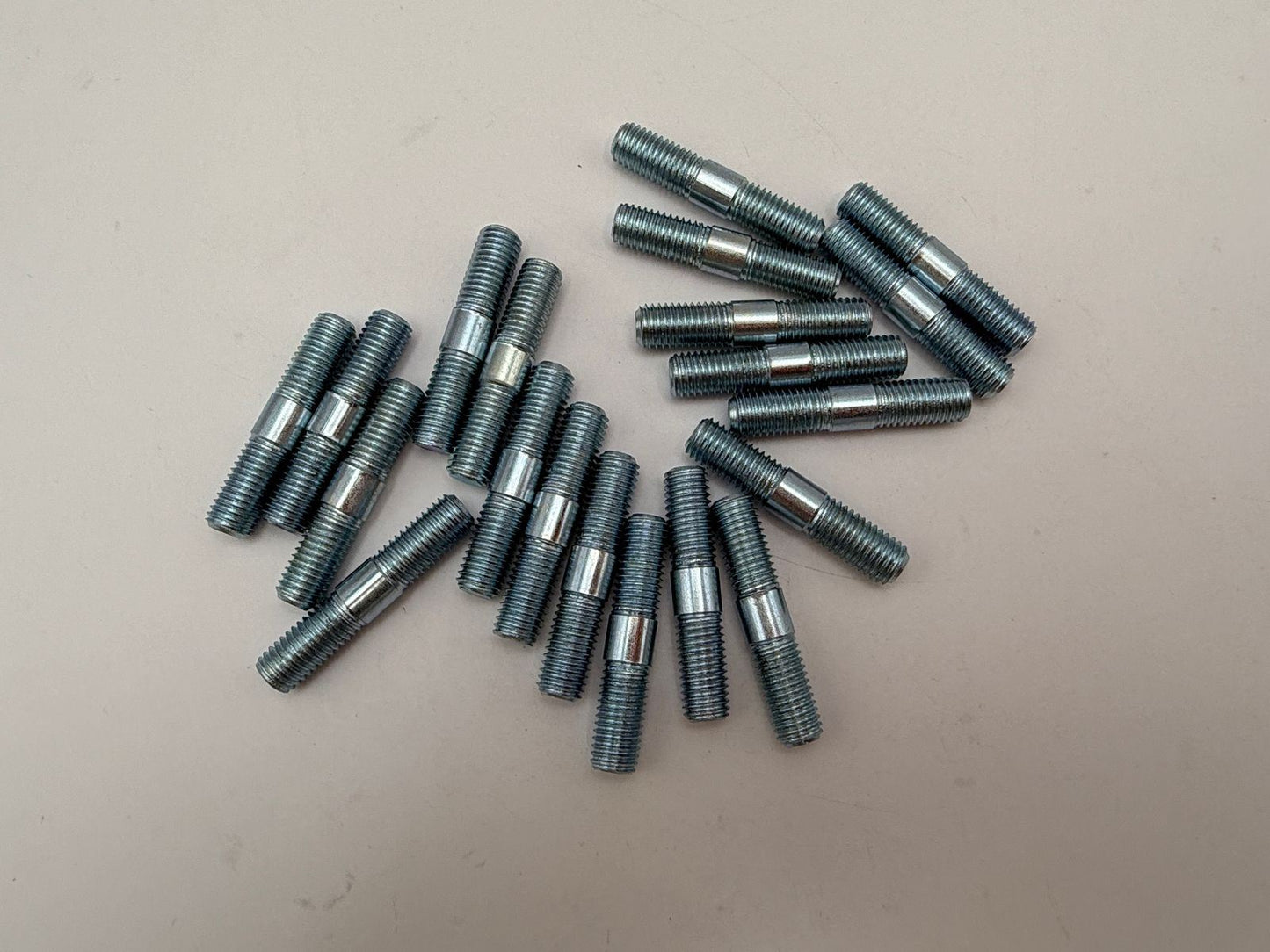 Studs 7mm x 35mm x 1.00mm Pitch