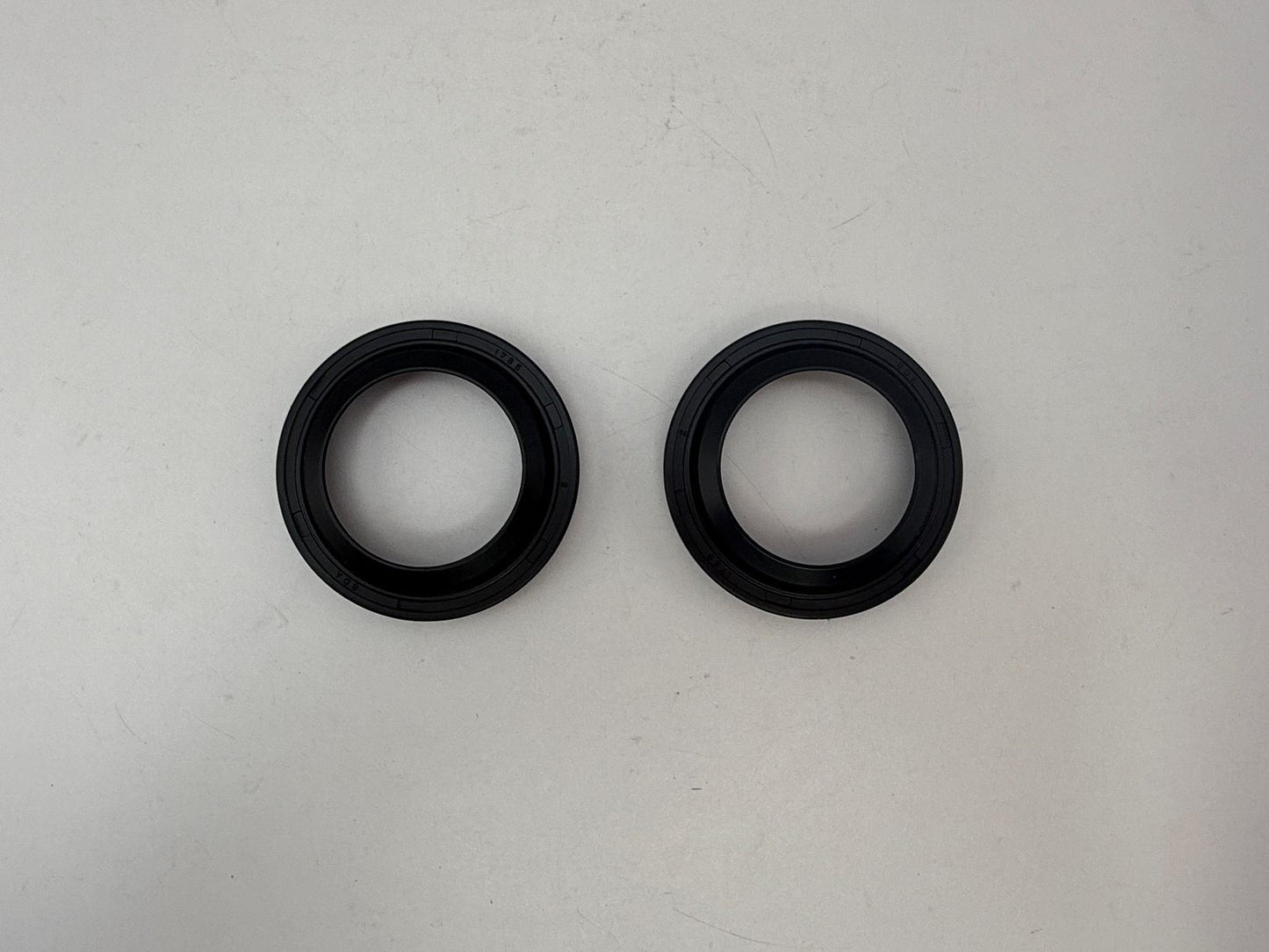 Fork Dust Seal 33mm x 45mm x 4mm/10.50mm Push In Type