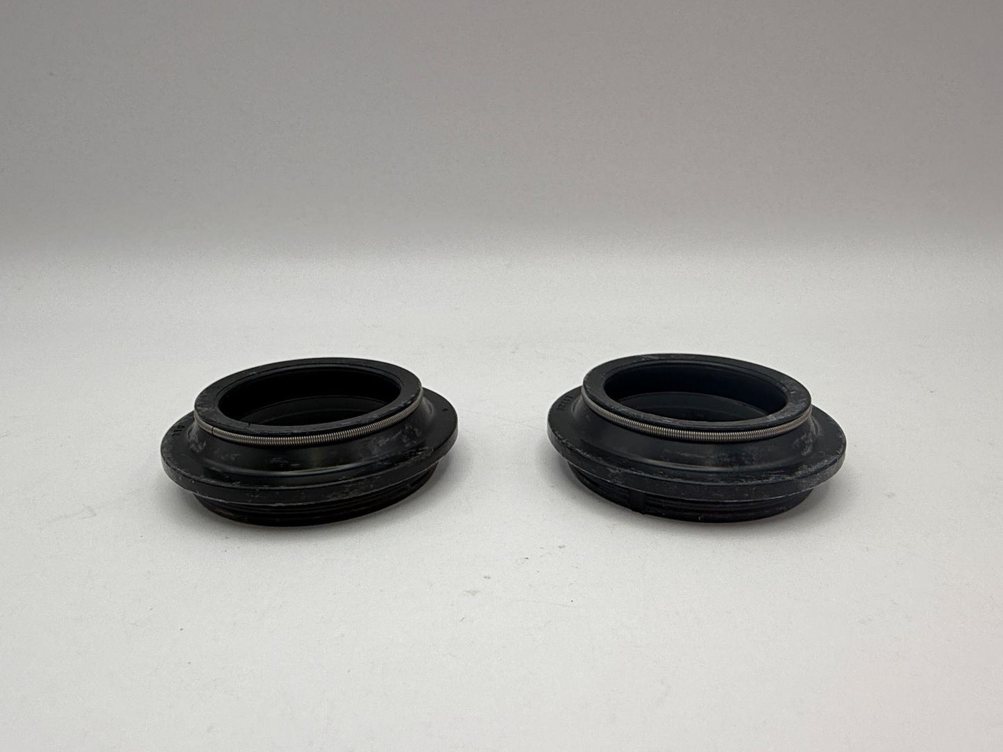 Fork Dust Seal 31mm x 42mm x 5.7mm/14.60mm Push in Type
