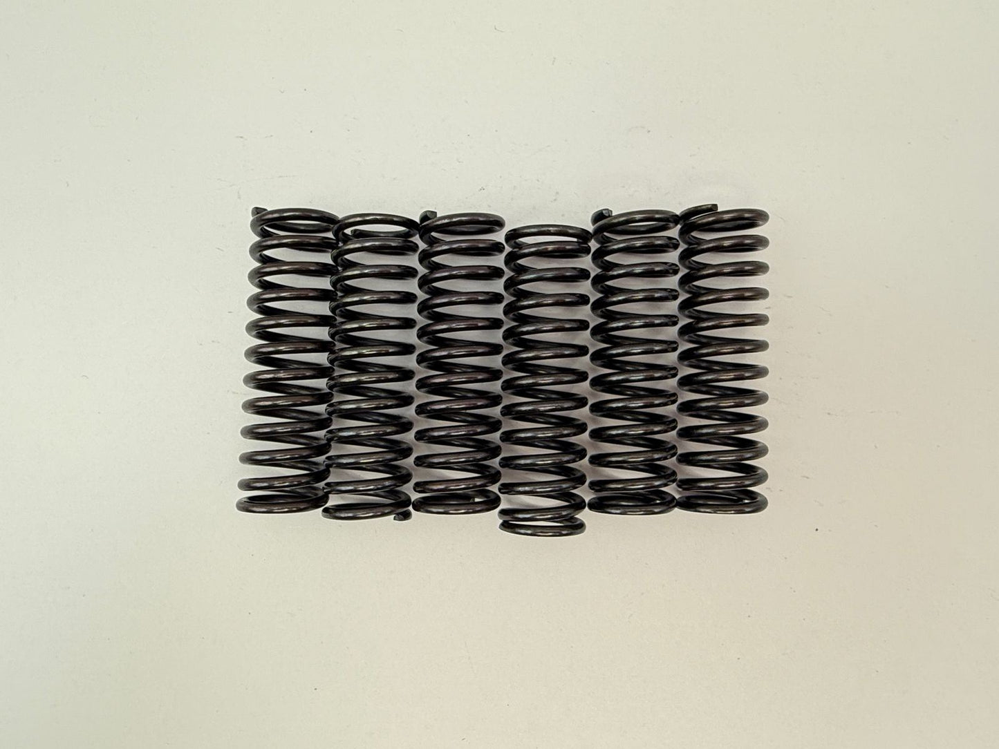 TourMax Clutch Springs Heavy Duty OD 16.80mm Length 54.00mm (2.30) OE Ref: 90501-220A2