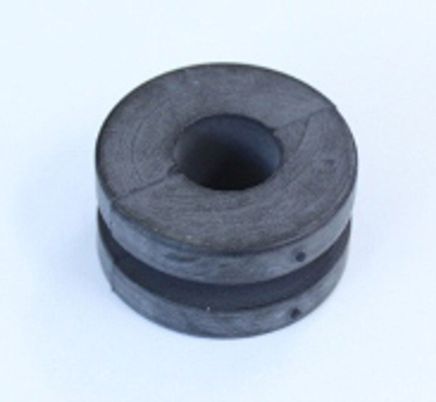 TourMax Grommet OD 25mm x ID 10mm x Width 13mm (Rubber) OE Ref: 61103-430-000