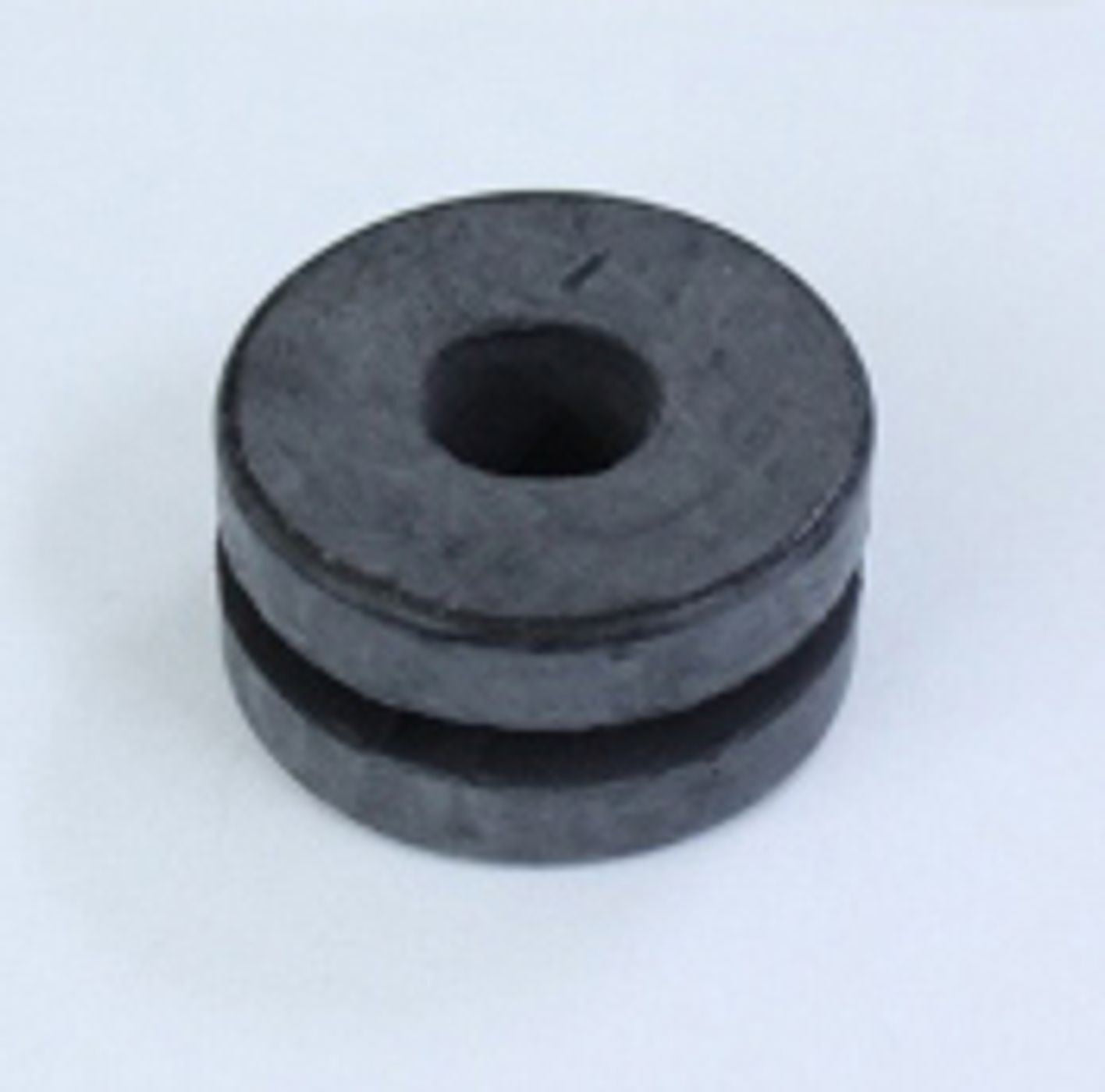 TourMax Grommet OD 25mm x ID 9.5mm x Width 13mm (Rubber) OE Ref: 19051-KA3-710