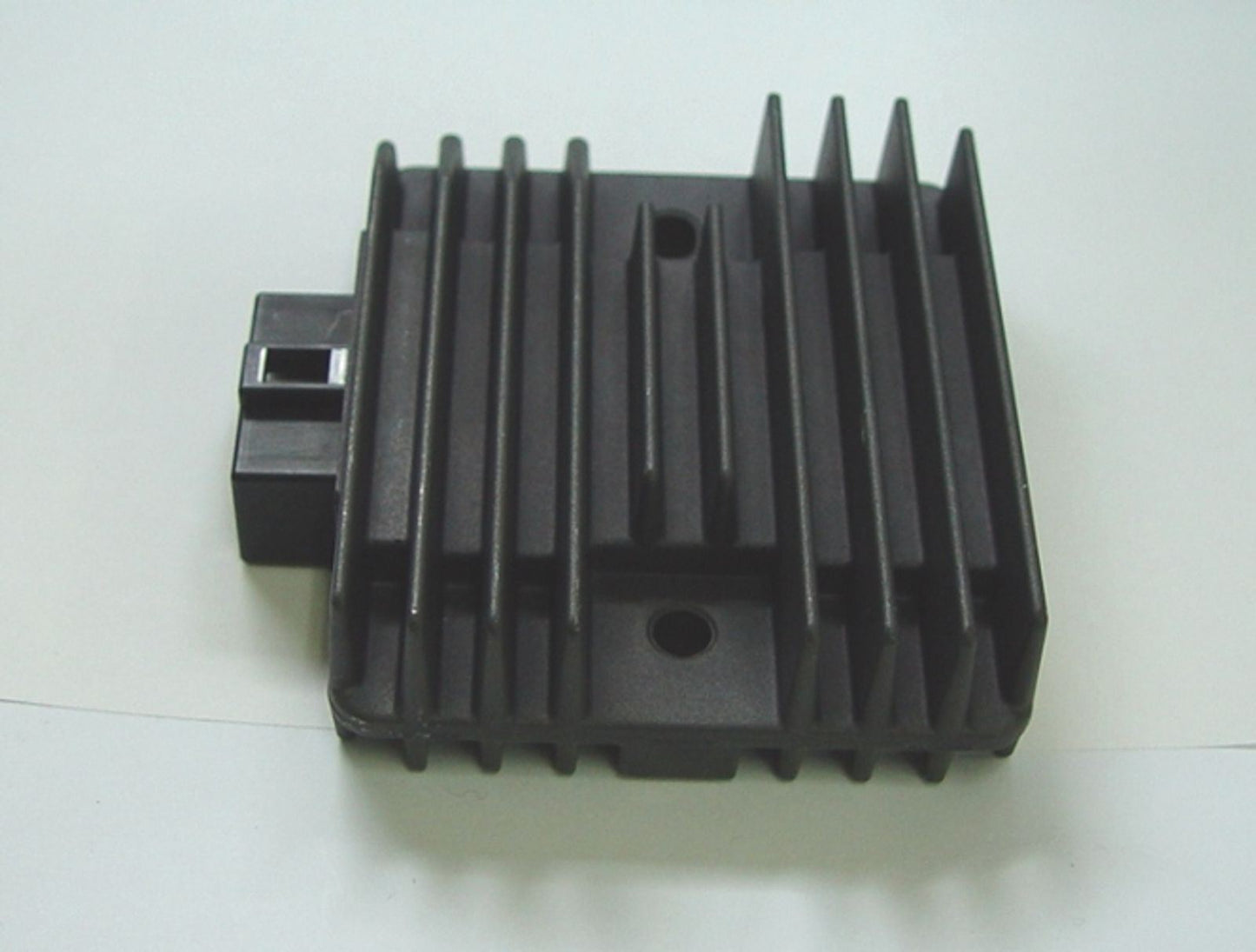 TourMax Regulator/Rectifier Yamaha YZF-R6 03-05, XT660X, R OE Ref: 5SL-81960-00