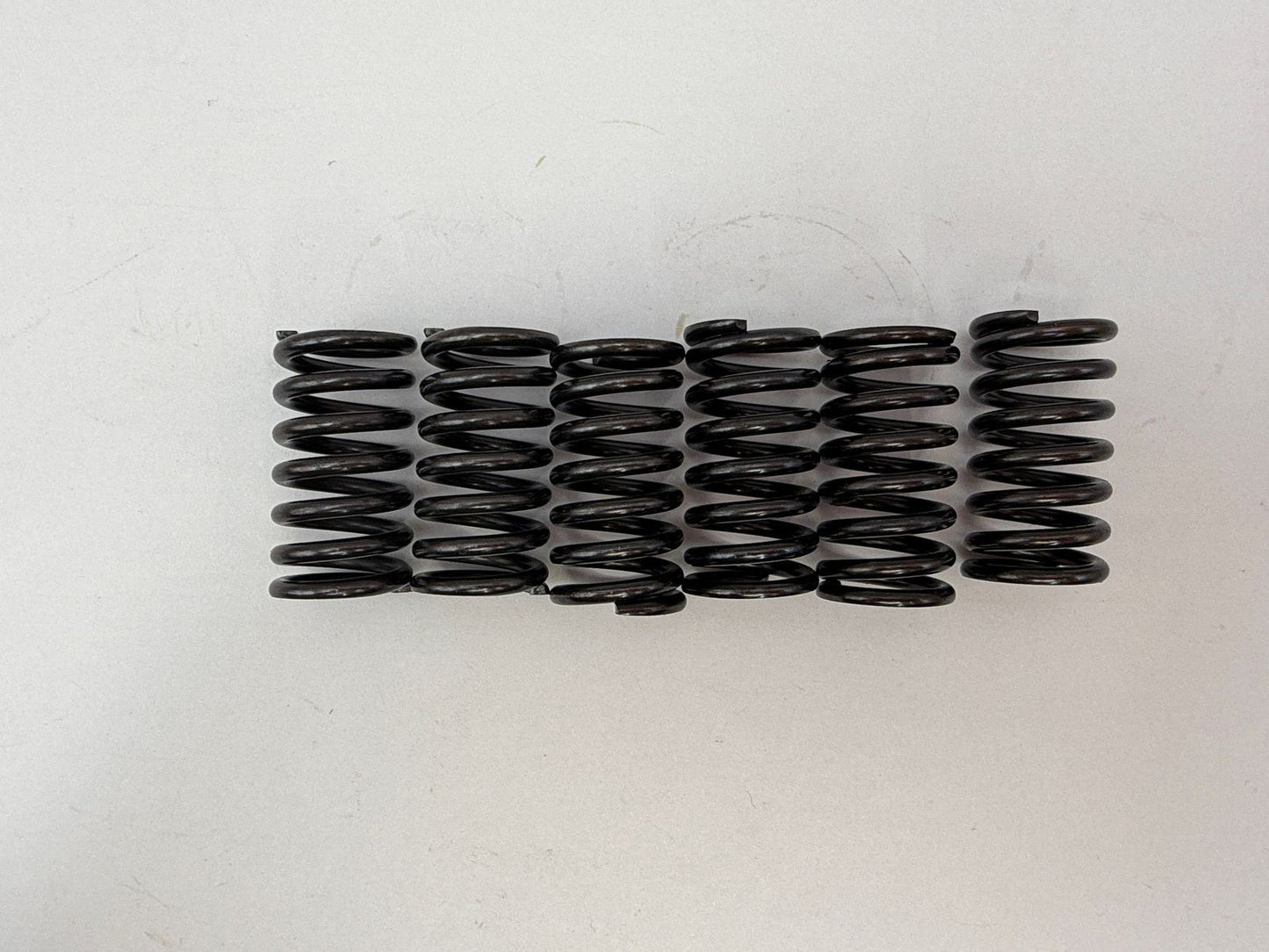 TourMax Clutch Springs Heavy Duty OD 18.20mm Length 35.00mm (2.60) OE Refs: 22401-425-000, 90514-75140, 22401-422-000, 22401-MB0-000, 22401-268-000