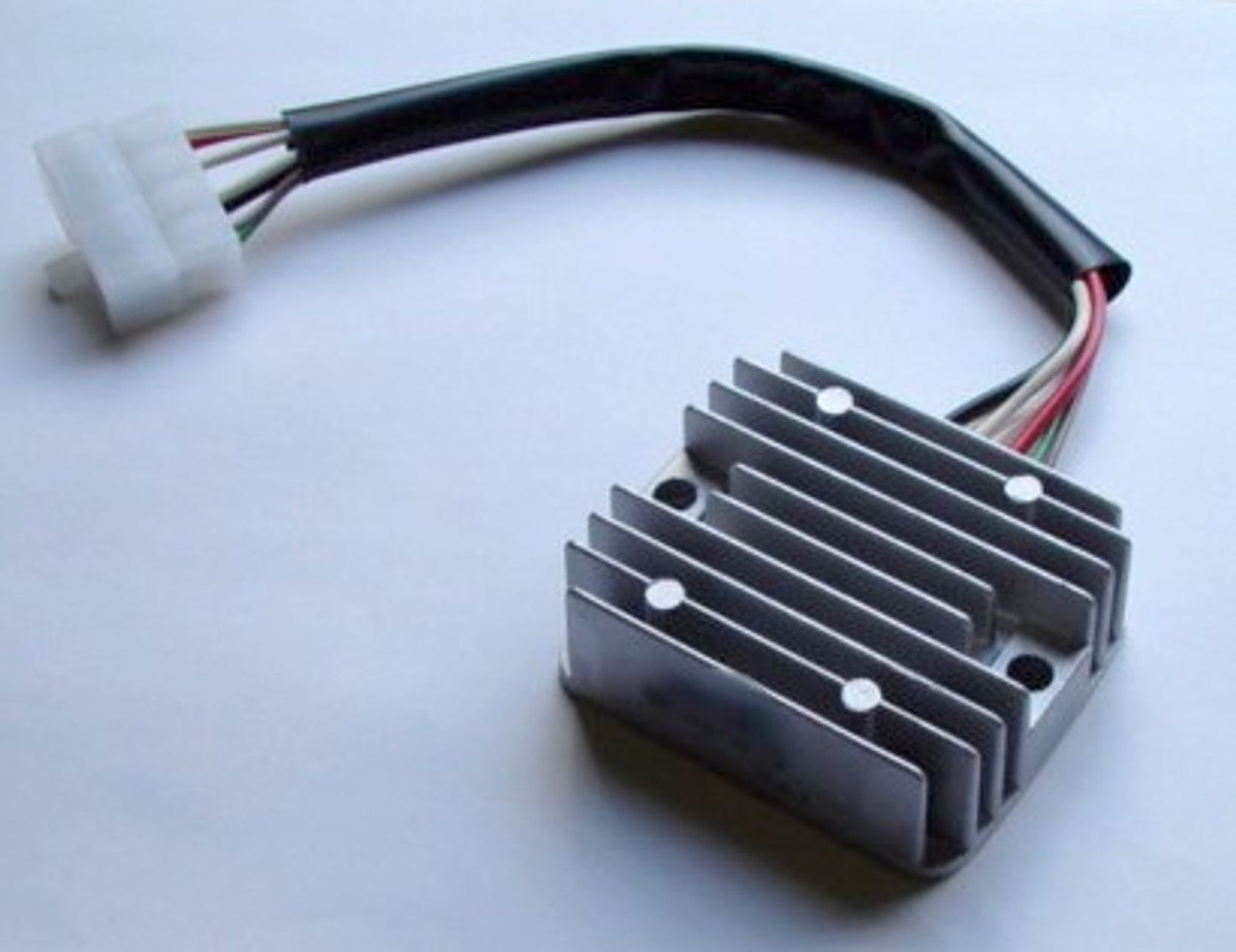 TourMax Regulator/Rectifier Yamaha XJ900 89-92, XJ900 Seca 83 OE Refs: 3G1-81960-A1, 12R-81960-A1