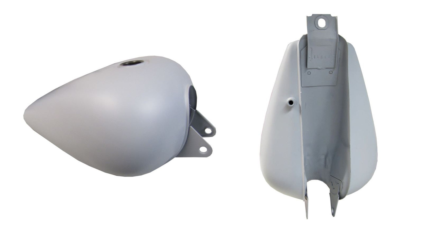 MUSTANG STYLE SINGLE CAP 3.3 GALLON WITH MOUNTING BRACKETS 540MM LENGTH 270MM WI