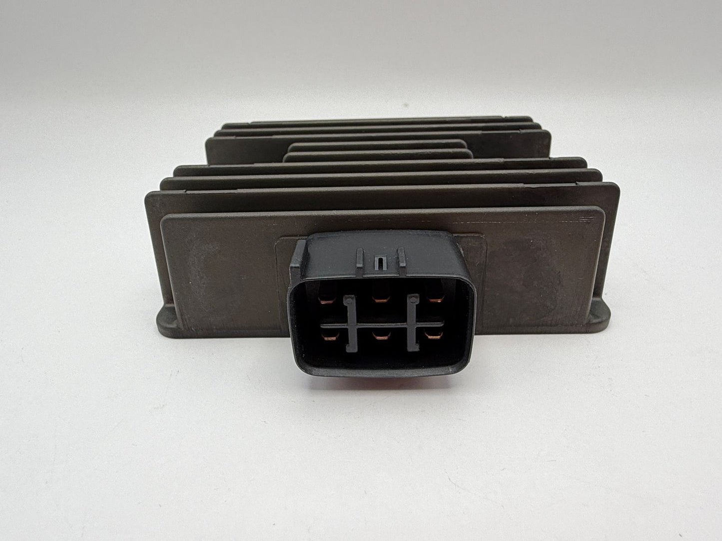 TourMax Regulator/Rectifier Suzuki LT-A500 15-18, LT-A750 14-18 OE Ref: 32800-42F10