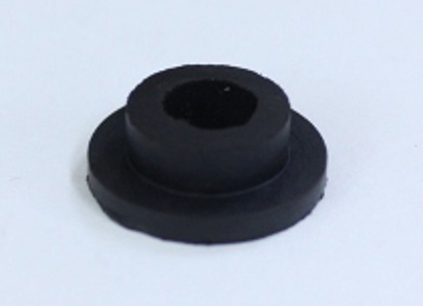 TourMax Grommet OD 20mm x ID 8mm x Width 7mm (Rubber) OE Ref: 33718-MM2-000