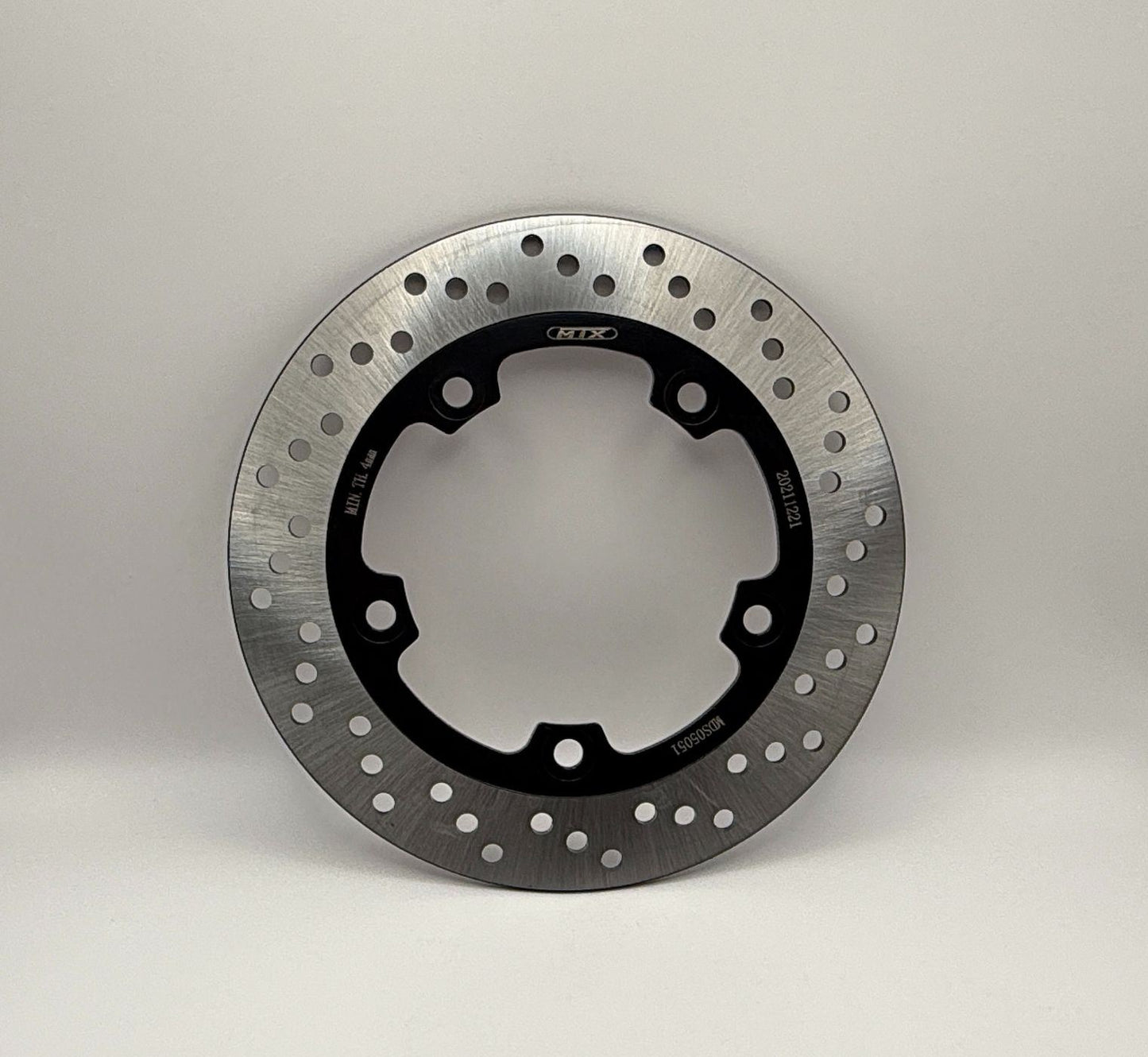 Rear Brake Disc Suzuki GW250 Inazuma 13-18 (Solid)