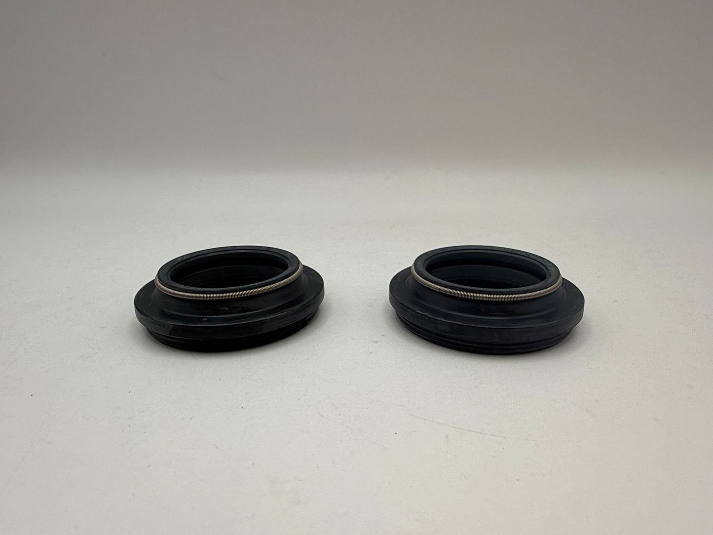 Fork Dust Seal 32mm x 44mm x 4.6mm/14mm Push In Type