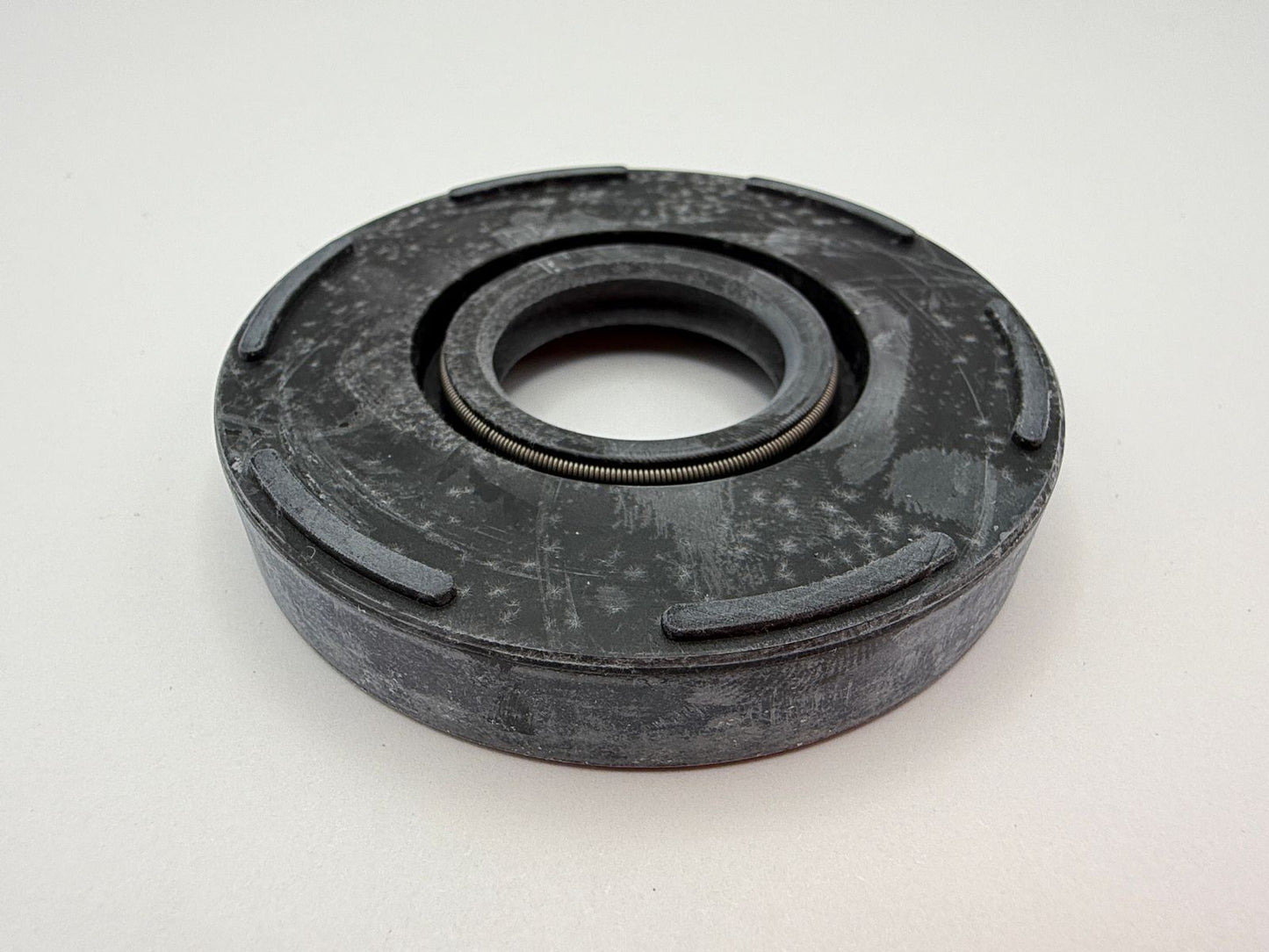 Oil Seal 65 x 25 x 11/12 With 6 Castles OE Ref: 09283-25019 GT Crank