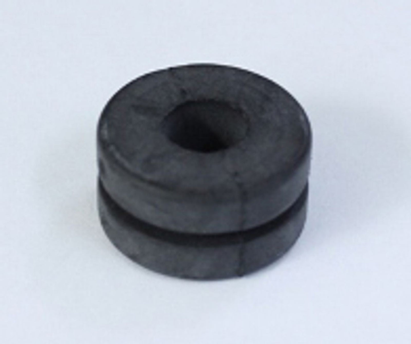 TourMax Grommet OD 22mm x ID 8.5mm x Width 12mm (Rubber) OE Ref: 17245-107-010
