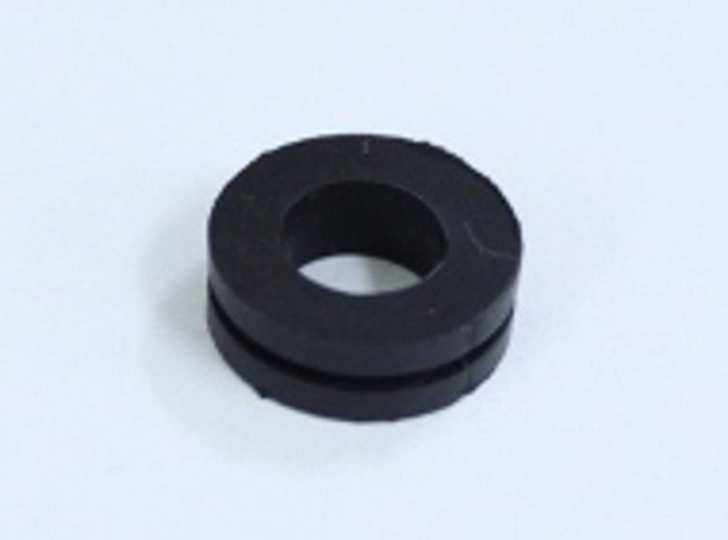 TourMax Grommet OD 15mm x ID 8mm x Width 5mm (Rubber) OE Ref: 18345-MBT-610