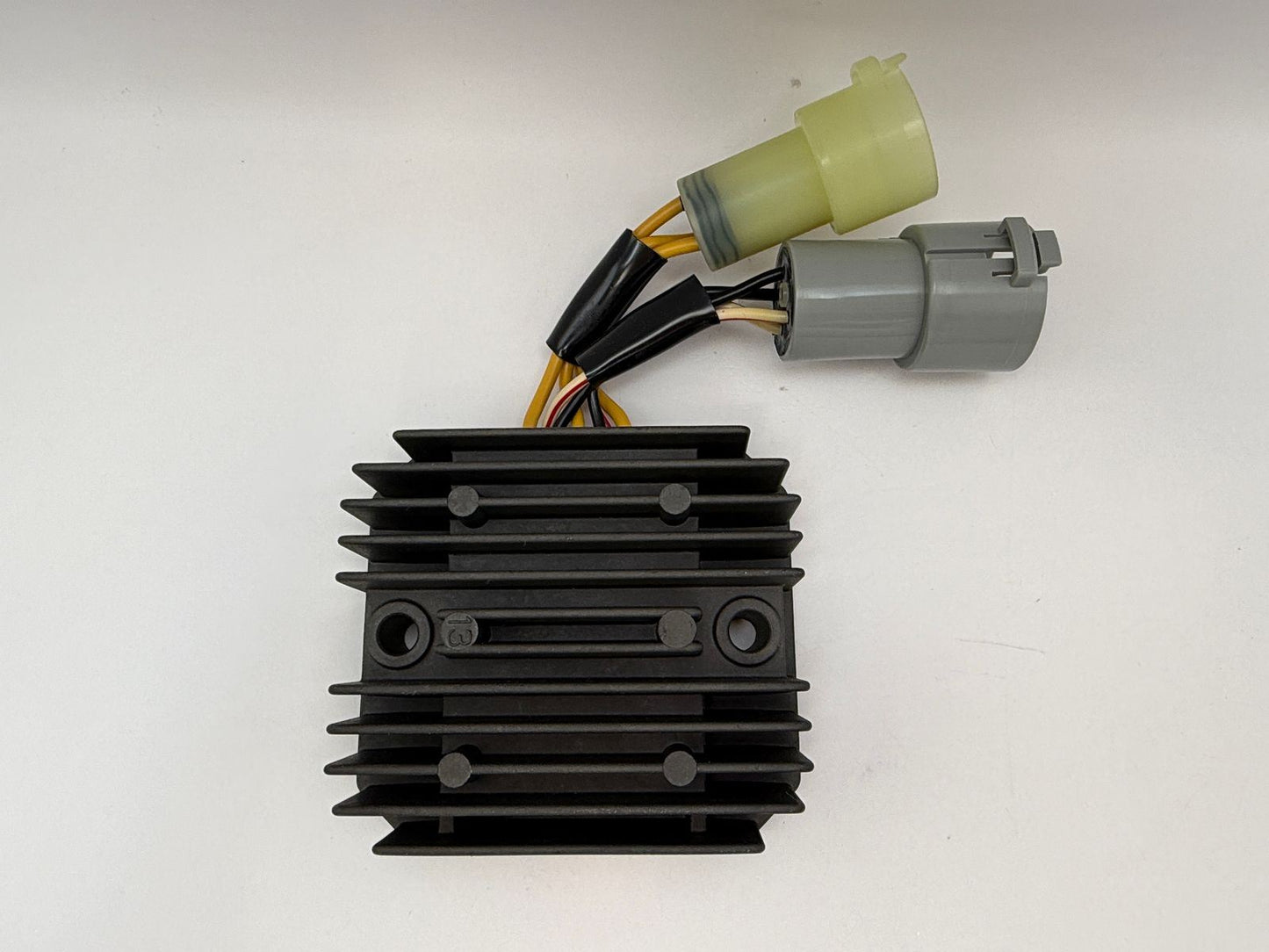 TourMax Regulator/Rectifier Kawasaki KLF300 Bayou 02-05, KVF300 Prairie 99-02, KVF360 Prairie 03-12, KVF400 Prairie 99-02, KVF650 Brute Force 05-13, KVF650 Prairie 02-03, KVF700 Prairie 04-06, KFX700 04-09 OE Refs: 21066-1112, 21066-0047