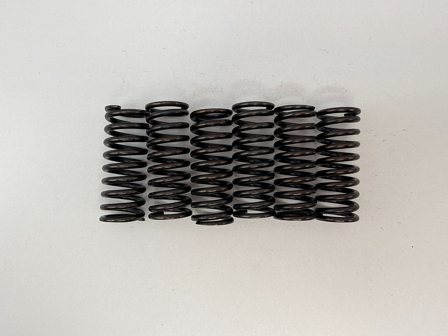 TourMax Clutch Springs Heavy Duty OD 16.60mm Length 43.50mm (2.30) OE Refs: 90501-224J9, 09440-20010
