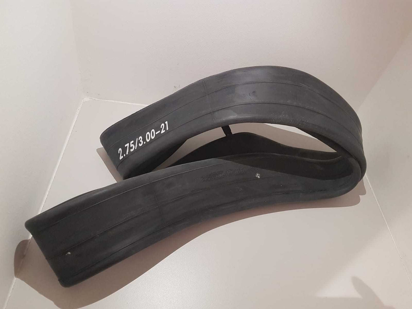 Ultra Heavy Duty Inner Tube 275/300-21 TR4 Straight Valve (4.0mm Thick)