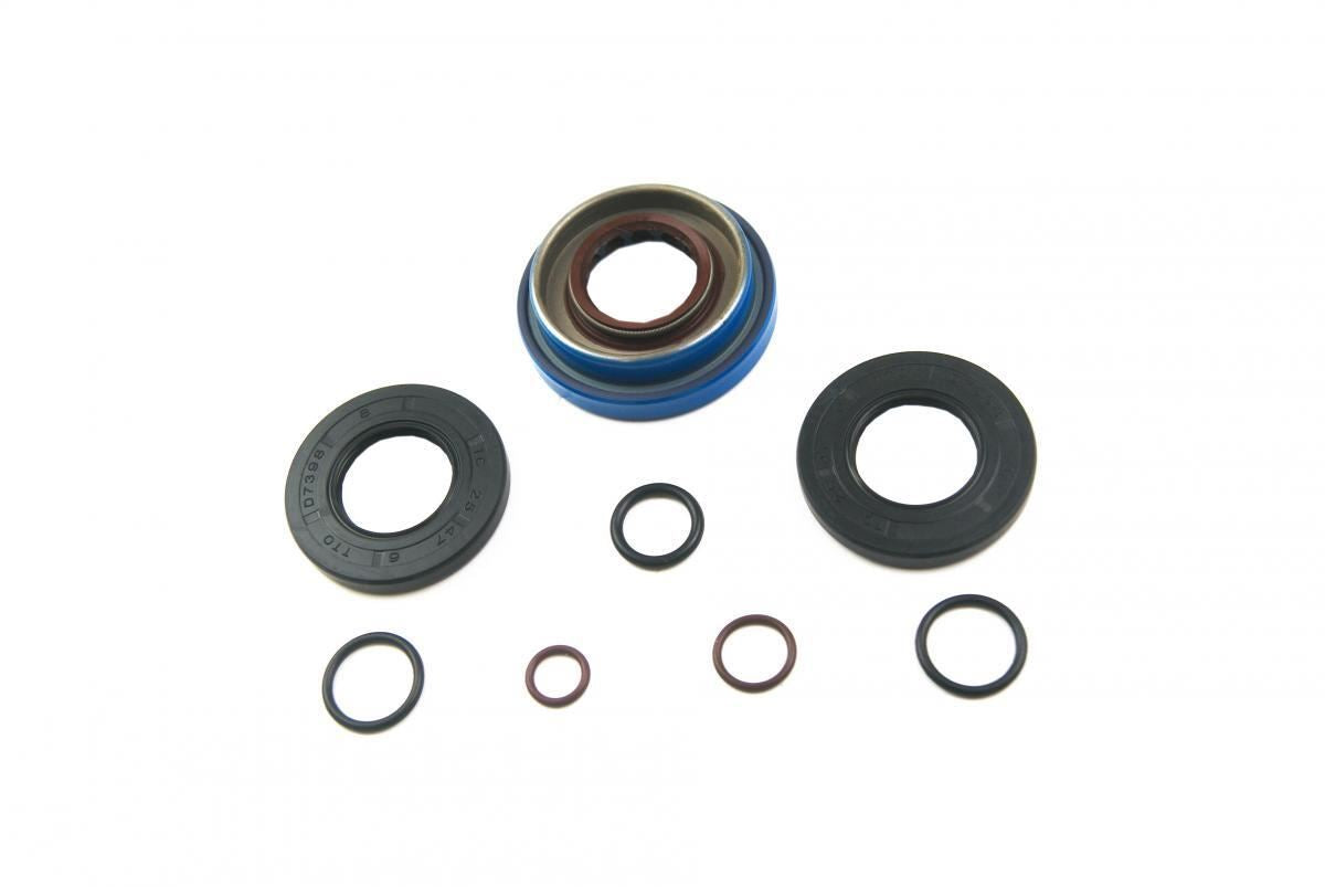Transmission Seal Kit Polaris ATP 330 4x4 04-05, ATP 500 4x4 04-05, Magnum 330 2x4 03-05, Magnum 330 4x4 2005, Magnum 330 4x4 AA AB AC 03-04, Magnum 330 4x4 FB 03-04, Sportsman 600 4x4 2005, Sportsman 600 4x4 03-04, Sportsman 700 4x4 2007, Sports