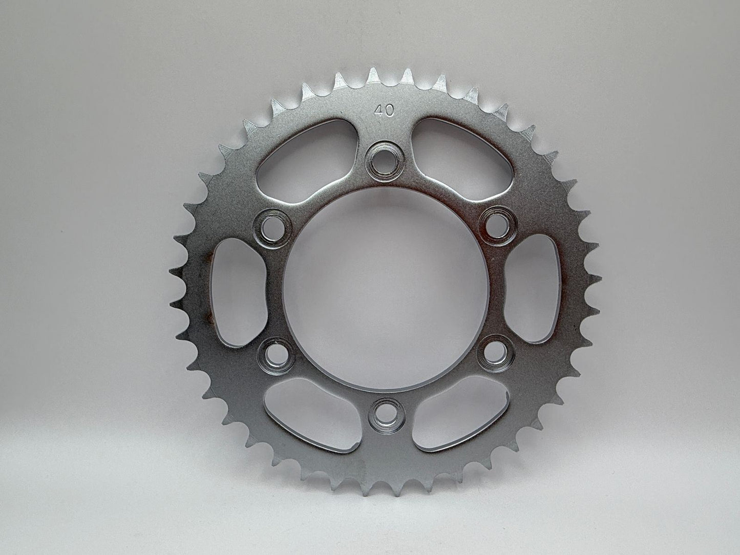 735-40 Rear Sprocket Ducati 907 90-92, 900 Supersport 98-02, 750 Sport 01