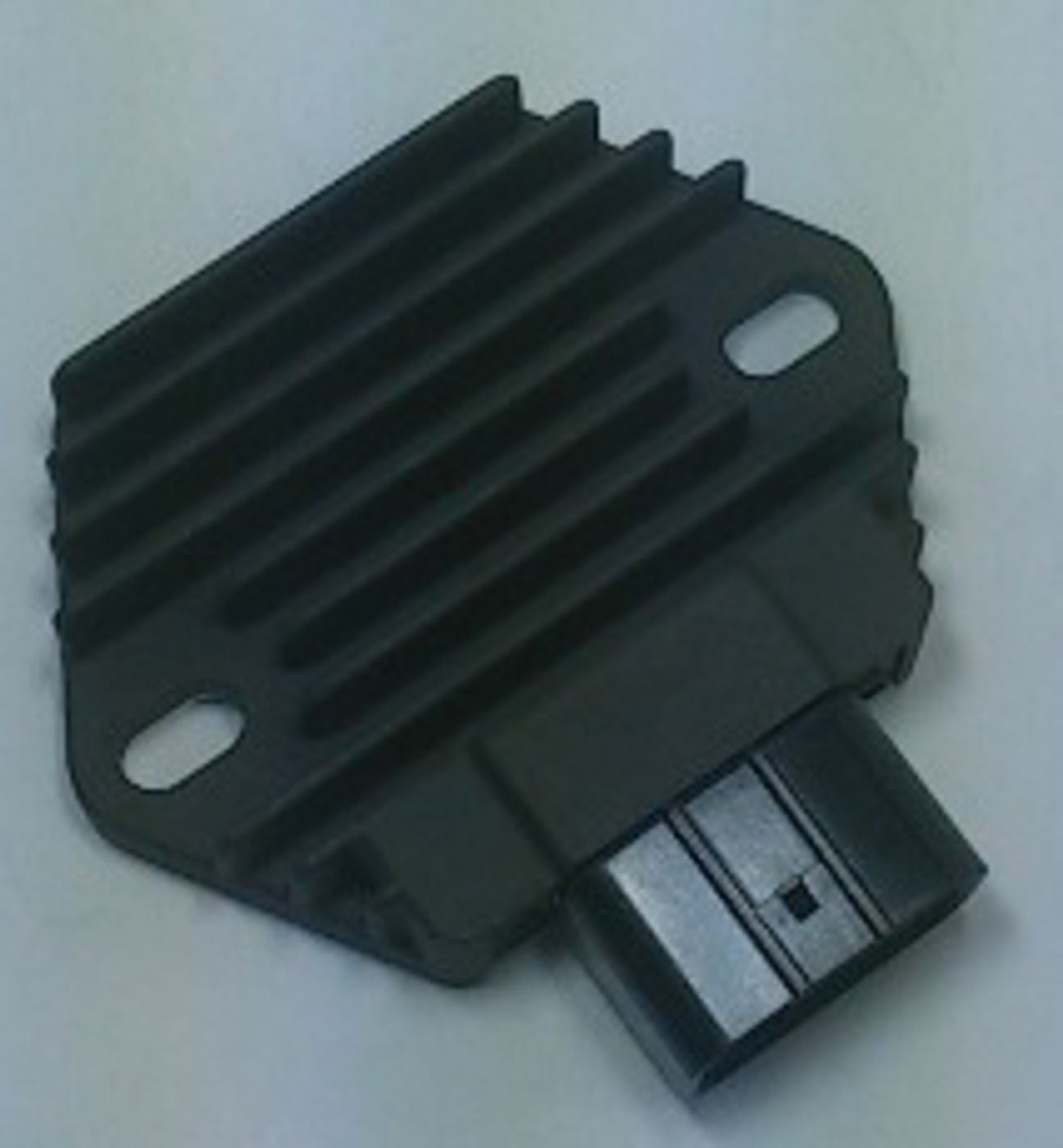 TourMax Regulator/Rectifier Honda TRX450R 06-09, TRX450ER 06-14 OE Refs: 31600-KTB-003