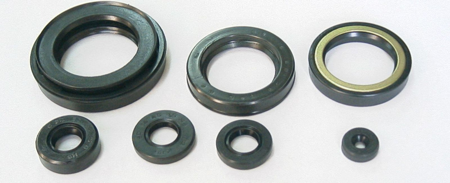 TourMax Engine Oil Seal Kit Honda CB650 80-82, CB650C 80-81, CB650SC 82 (7 Seals)