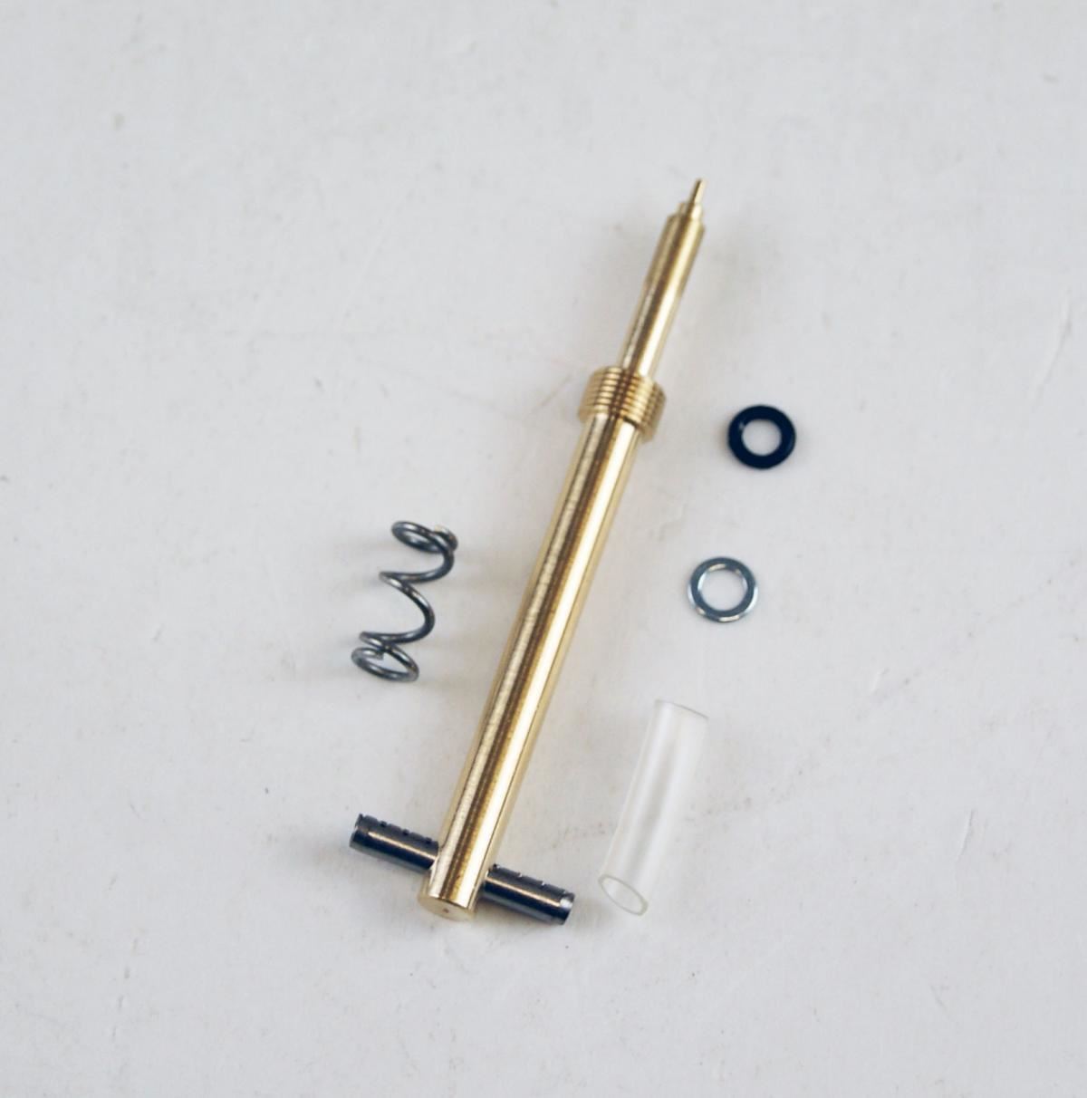 Extended Fuel Mixture Screw KTM EXC 400 00-02, EXC 520 00-02, EXC-G 250 Racing 2002, MXC 400 01-02, MXC 520 01-02, Rallye 660 01-05, SX 400 2000, SX 400 00-02, SX 400 01-02, SX 520 2000, SX 520 00-02, SX 520 01-02, SXS 540 01-02, Suzuki DR-Z400E