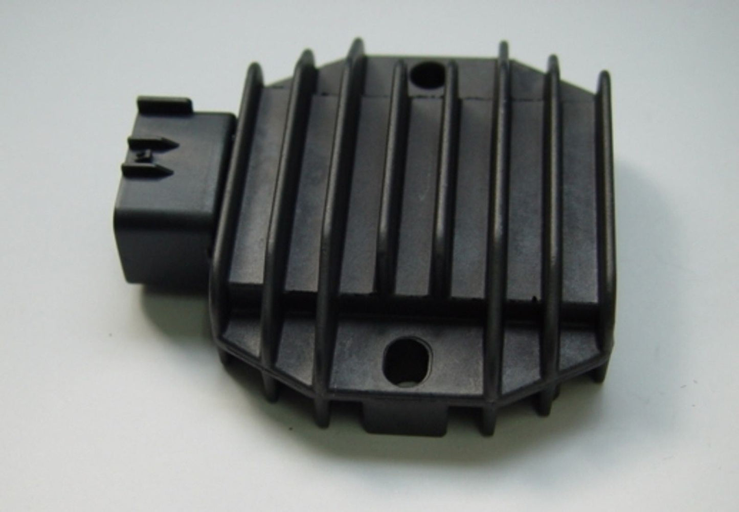 TourMax Regulator/Rectifier Suzuki LT-A400 02-10, LT-F400 02-10 (US Model) OE Ref: 32800-38F10